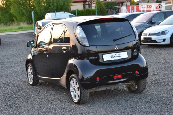 mitsubishi_i-miev__550090186hd