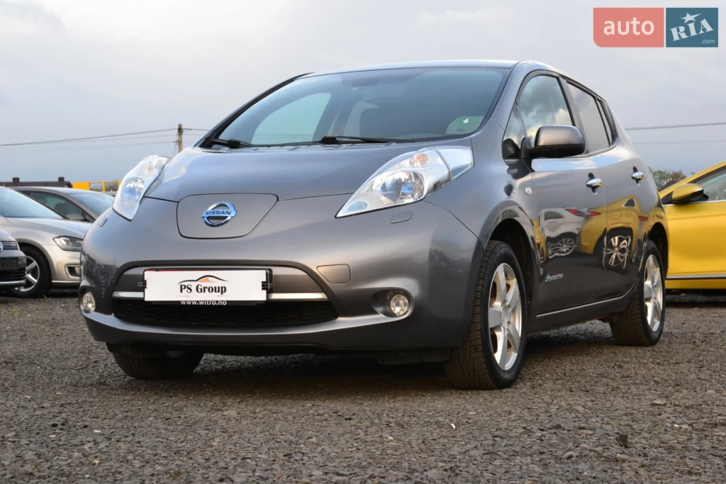 Nissan Leaf 2013 — фото 2