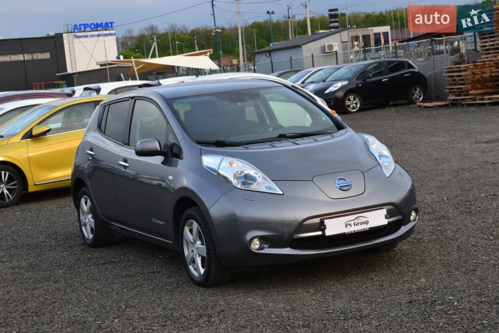 Nissan Leaf 2013 — фото 4