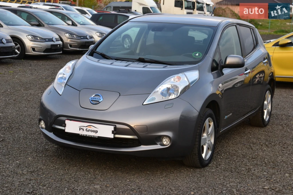 Nissan Leaf 2013 — фото 1