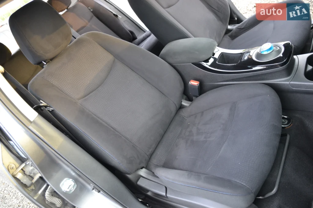 Nissan Leaf 2013 — фото 23