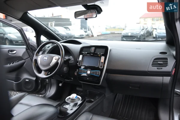 nissan_leaf__577880154hd