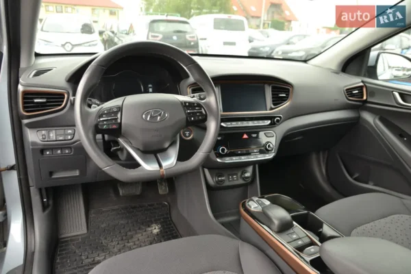 hyundai_ioniq__601702181hd