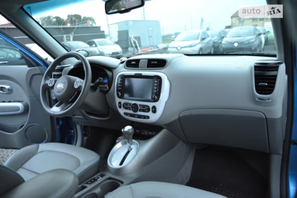 kia_soul__570341094hd