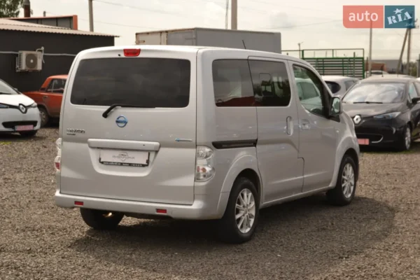nissan_e-nv200__601521190hd