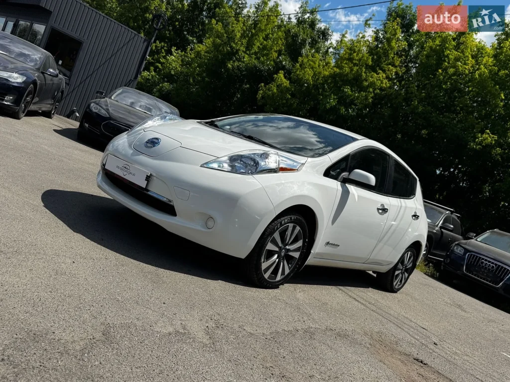 Nissan Leaf 2016 — фото 2