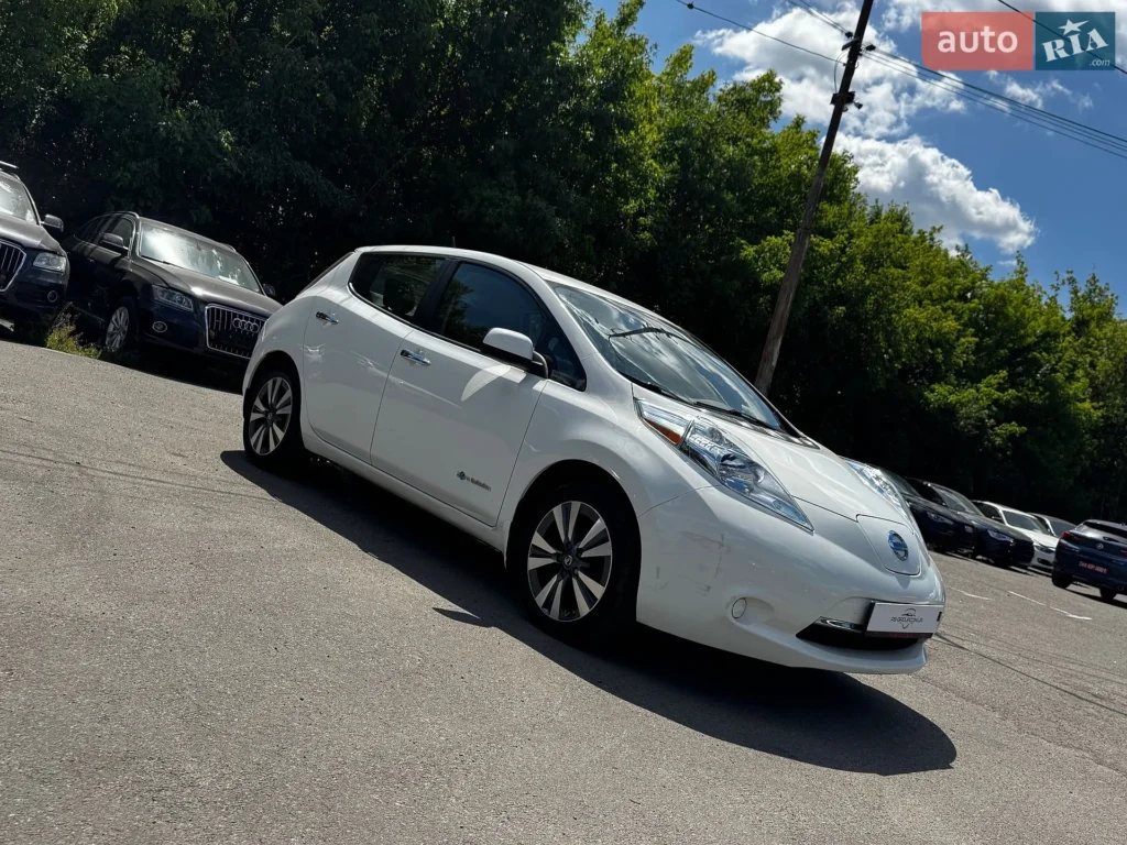 Nissan Leaf 2016 — фото 4