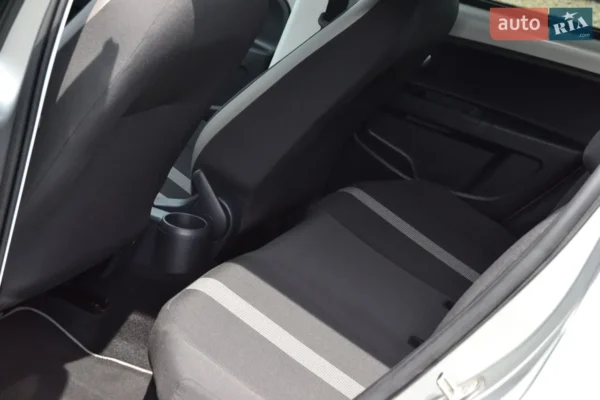volkswagen_up__601965672hd