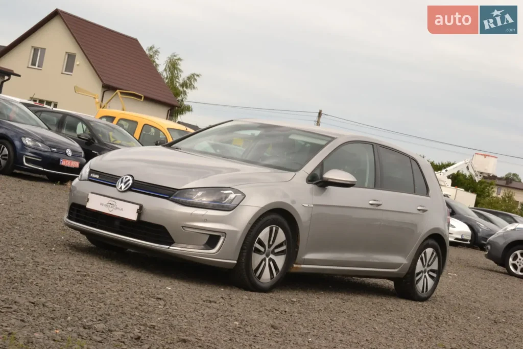 Volkswagen e-Golf 2016 — фото 2