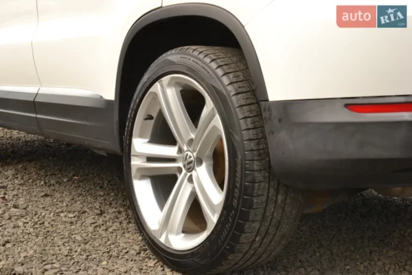 volkswagen_tiguan__608733970hd