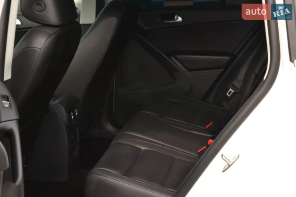 volkswagen_tiguan__608733979hd