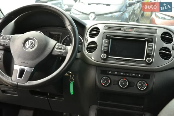 volkswagen_tiguan__608733981hd