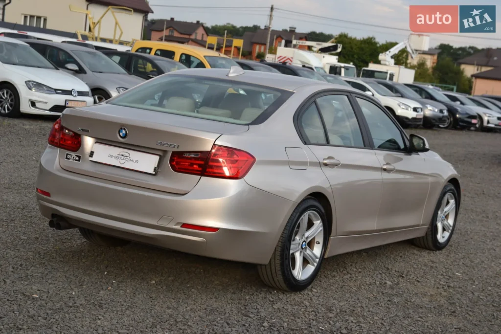 BMW 3 Series 2013 — фото 7