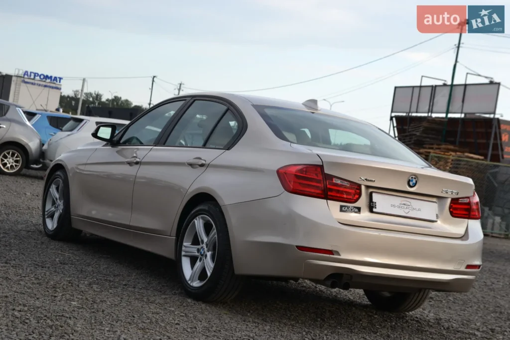 BMW 3 Series 2013 — фото 10