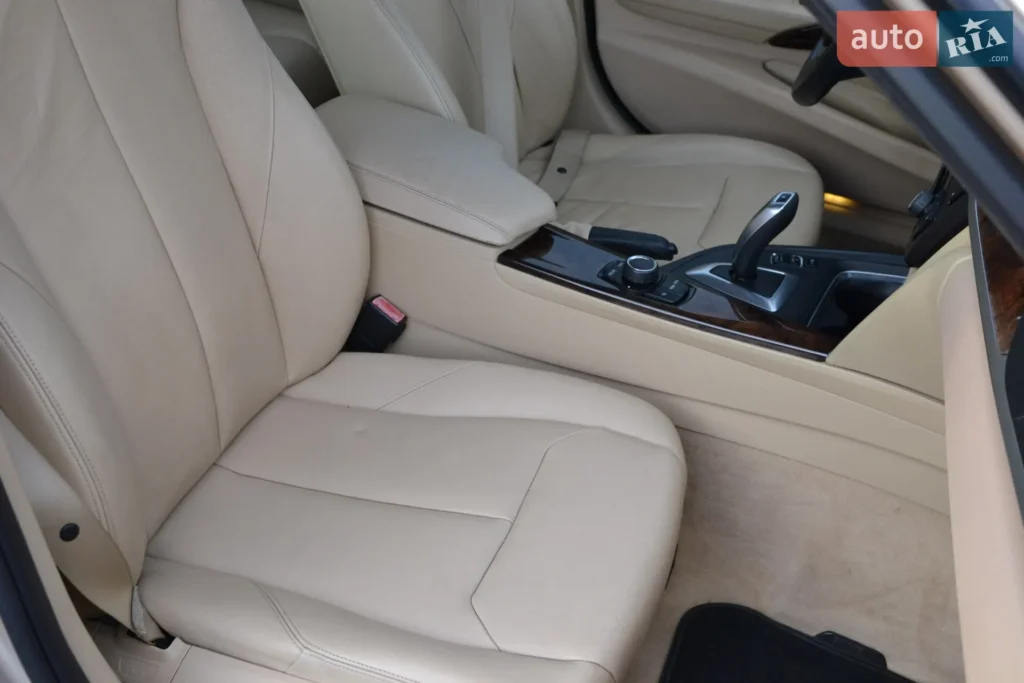 BMW 3 Series 2013 — фото 22