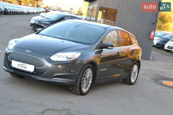 ford_focus__620156044hd