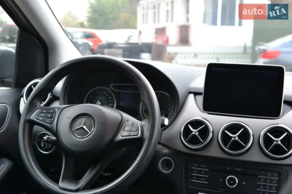 mercedes-benz_b-class__620163404hd