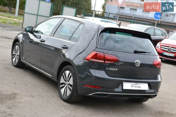 volkswagen_e-golf__618620291hd