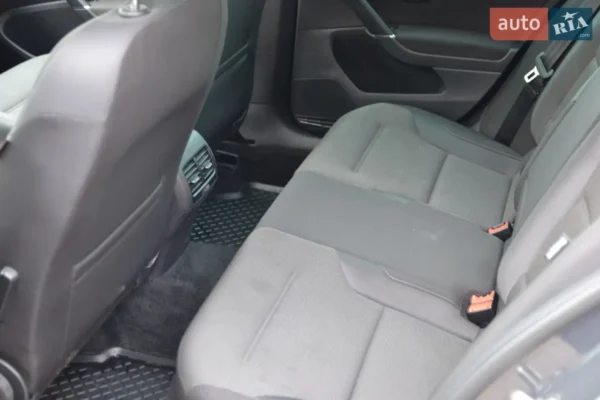 volkswagen_e-golf__618620345hd