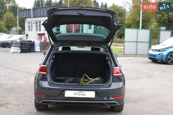 volkswagen_e-golf__618620360hd