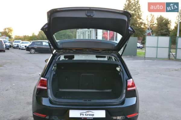 volkswagen_e-golf__619374079hd