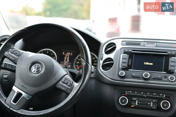 volkswagen_tiguan__619425622hd
