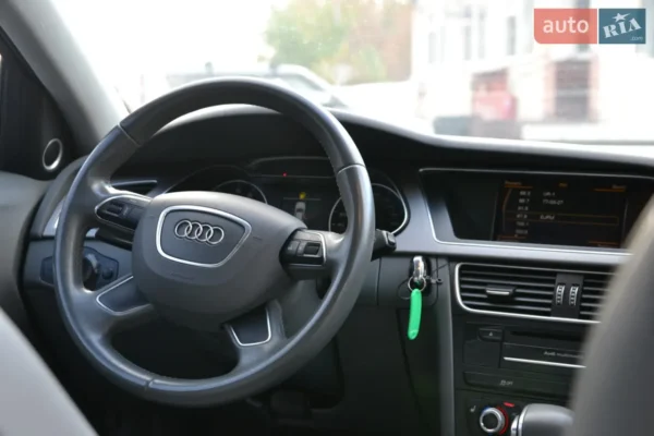 audi_a4__620903996hd