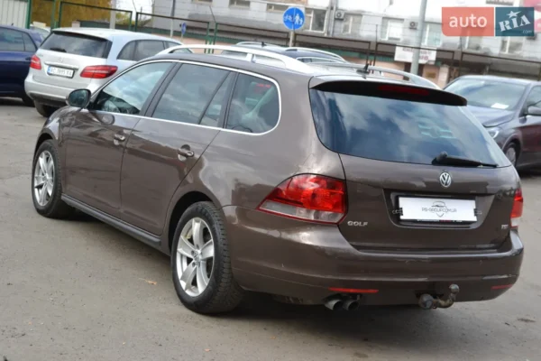 volkswagen_golf__621384789hd