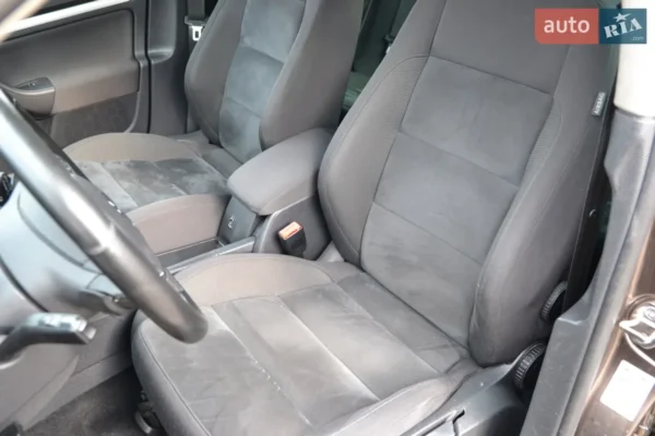 volkswagen_golf__621384812hd