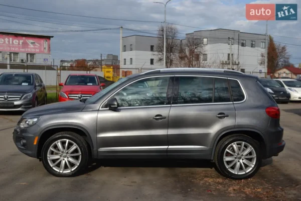 volkswagen_tiguan__621392113hd