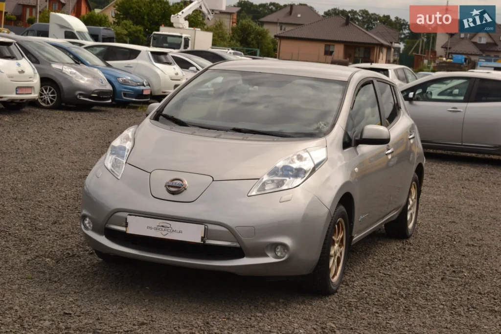 Nissan Leaf 2014 — фото 1