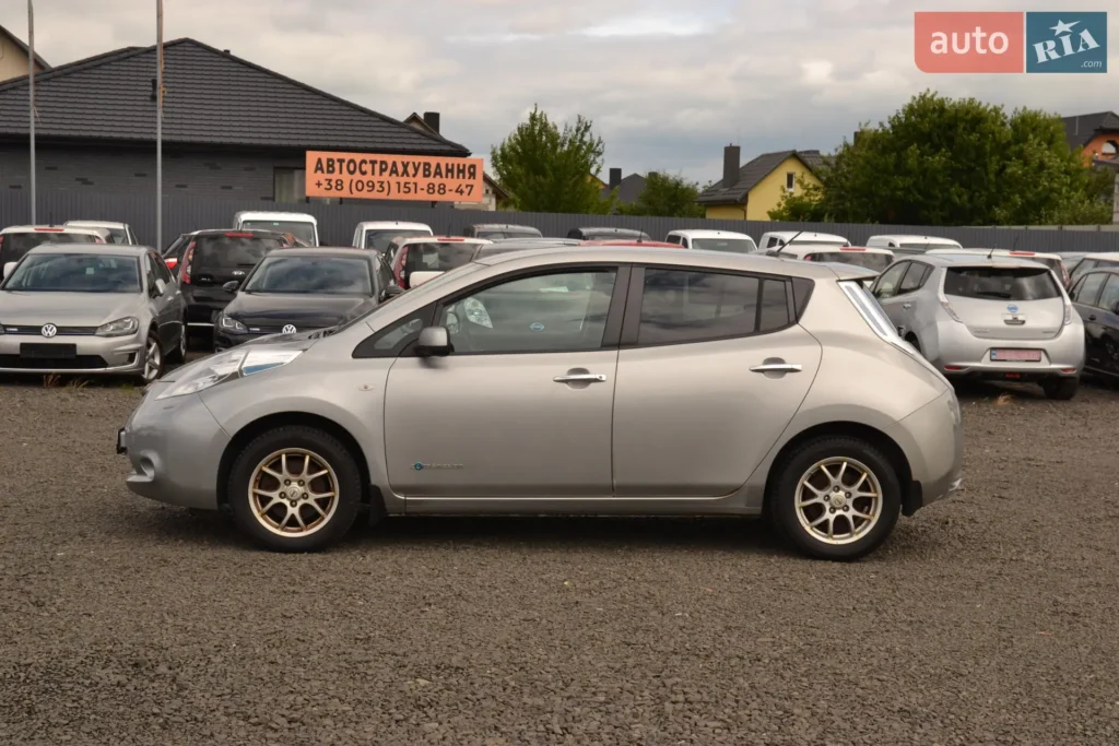 Nissan Leaf 2014 — фото 12
