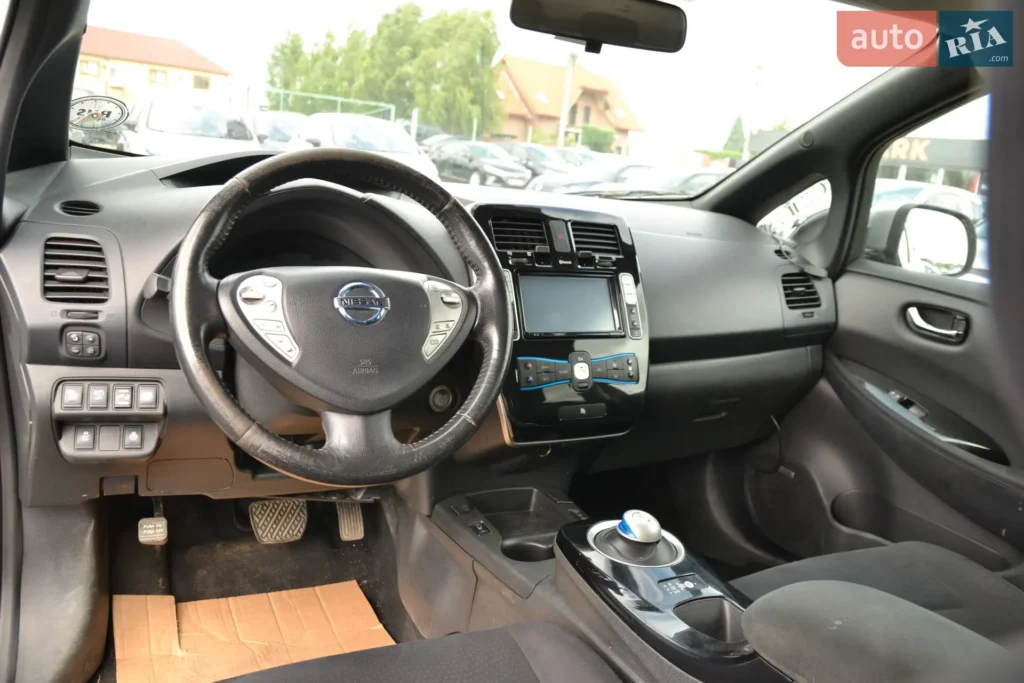 Nissan Leaf 2014 — фото 20