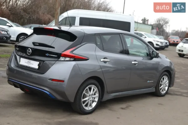 nissan_leaf__625008695hd