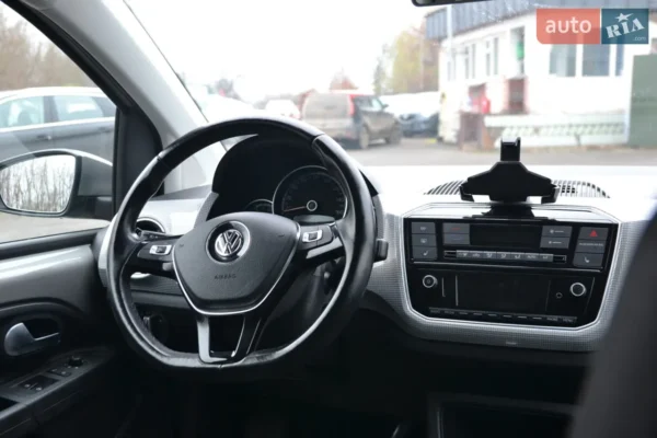 volkswagen_e-up__624897454hd