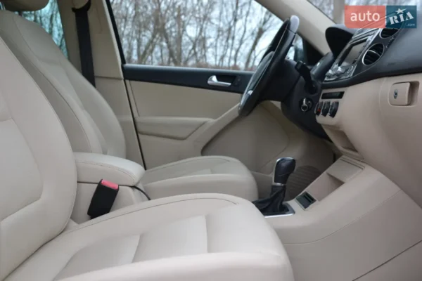 volkswagen_tiguan__628018310hd