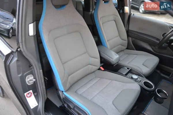 bmw_i3__637185046hd