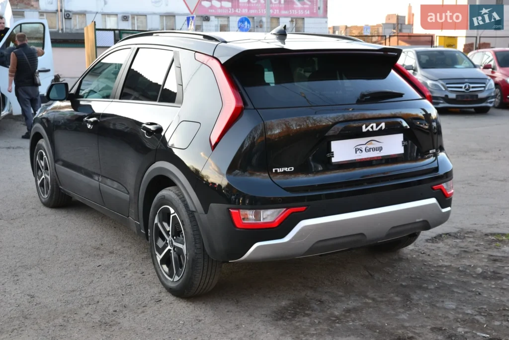 Kia Niro 2023 — фото 10