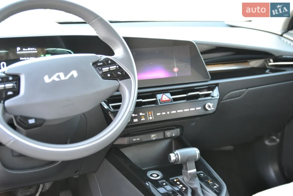 Kia Niro 2023 — фото 21