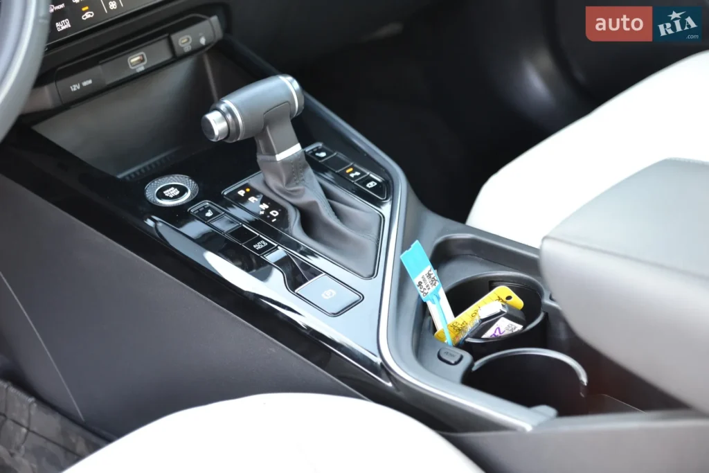 Kia Niro 2023 — фото 22