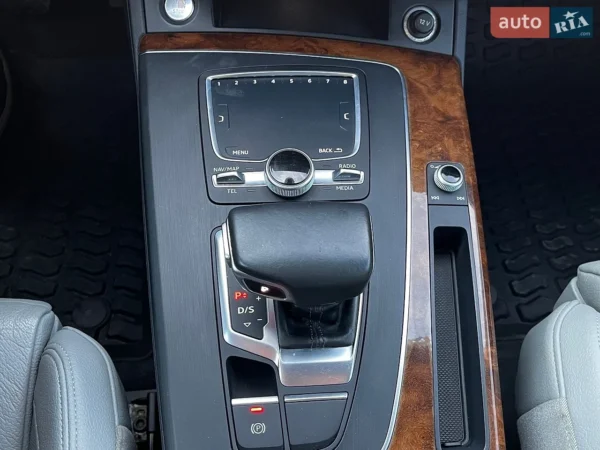 audi_q5__642038611hd