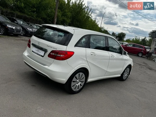 mercedes-benz_b-class__643144381hd
