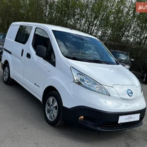 Nissan e-NV200 2015