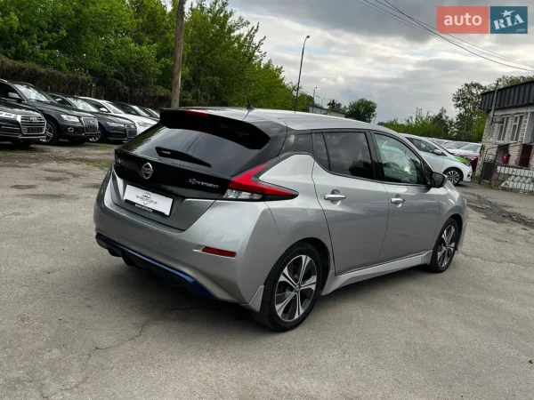 nissan_leaf__642611143hd