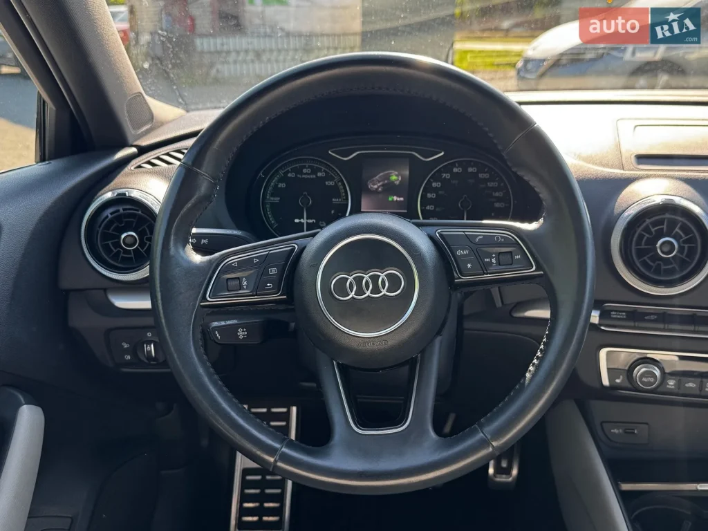 Audi A3 2017 — фото 23