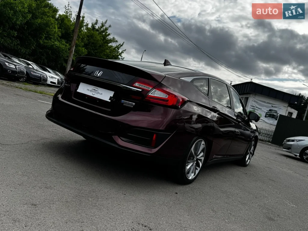 Honda Clarity 2018 — фото 8