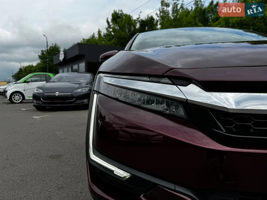 Honda Clarity 2018 — фото 16