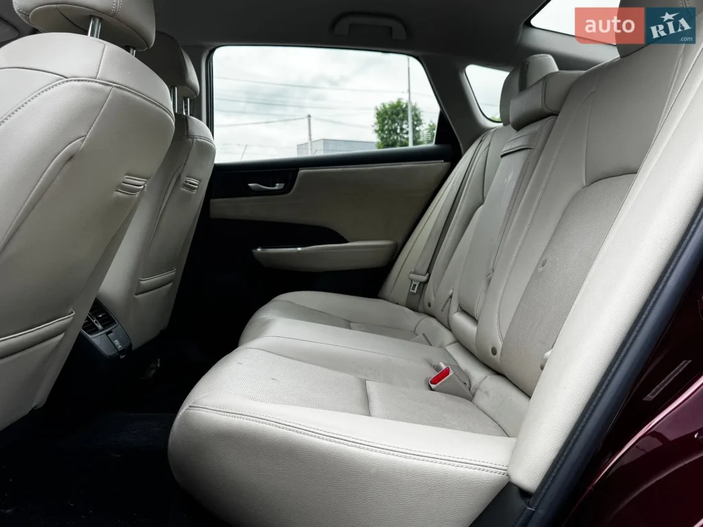 Honda Clarity 2018 — фото 23