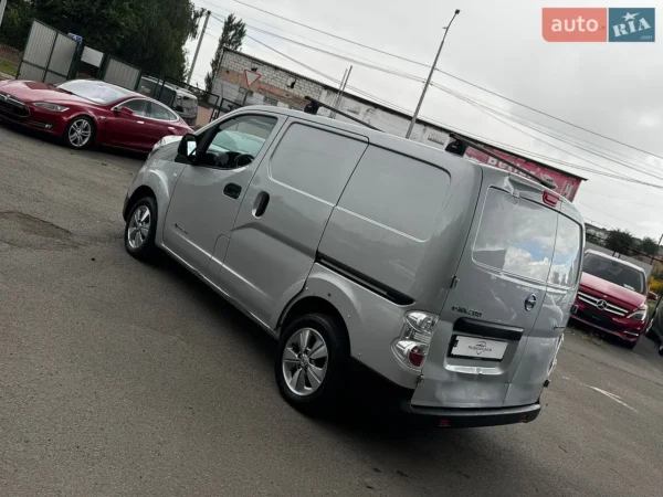 nissan_e-nv200__647429245hd