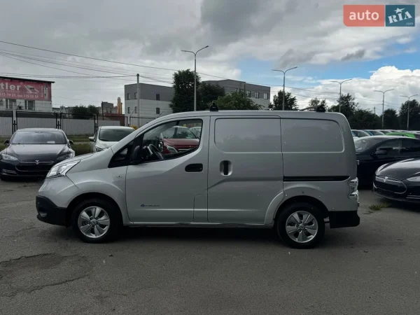 nissan_e-nv200__647429246hd